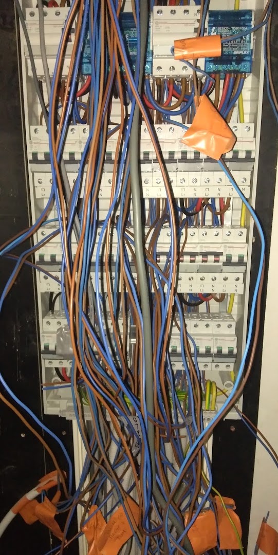 Electricite Generale et Travaux Speciaux Sa — Foto’s 9