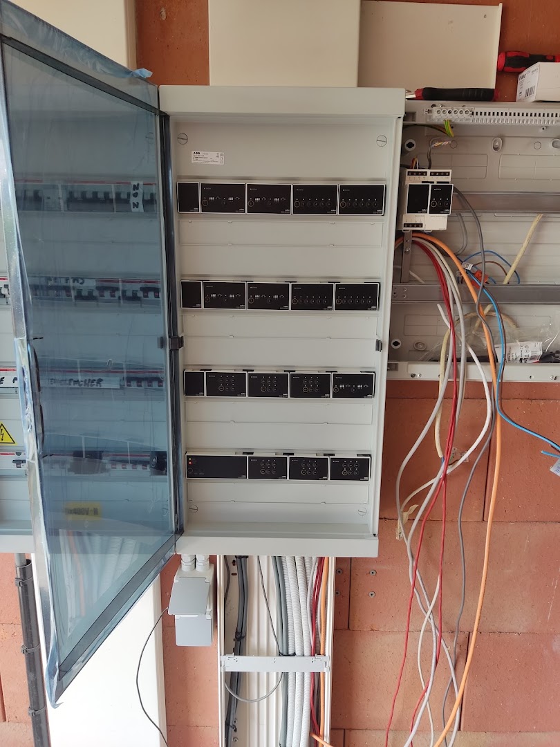 Electricite Generale et Travaux Speciaux Sa — Foto’s 7